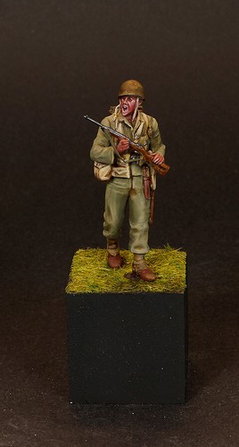 One American US Marine WWII from MB3589 Pro Built & Painted 1/35 scale - Afbeelding 1 van 4
