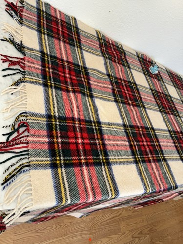"Manta a cuadros de lana House of Scotland 65"" X 56"" roja crema amarilla" - Imagen 5 de 5