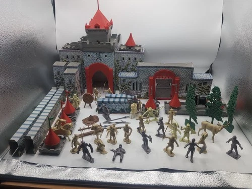 Vintage Marx Robin Hood Castle Set Incomplete