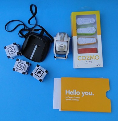 Anki Cozmo Robot with Charging Dock, 3 Cubes, extra Tread, Instructions Untested