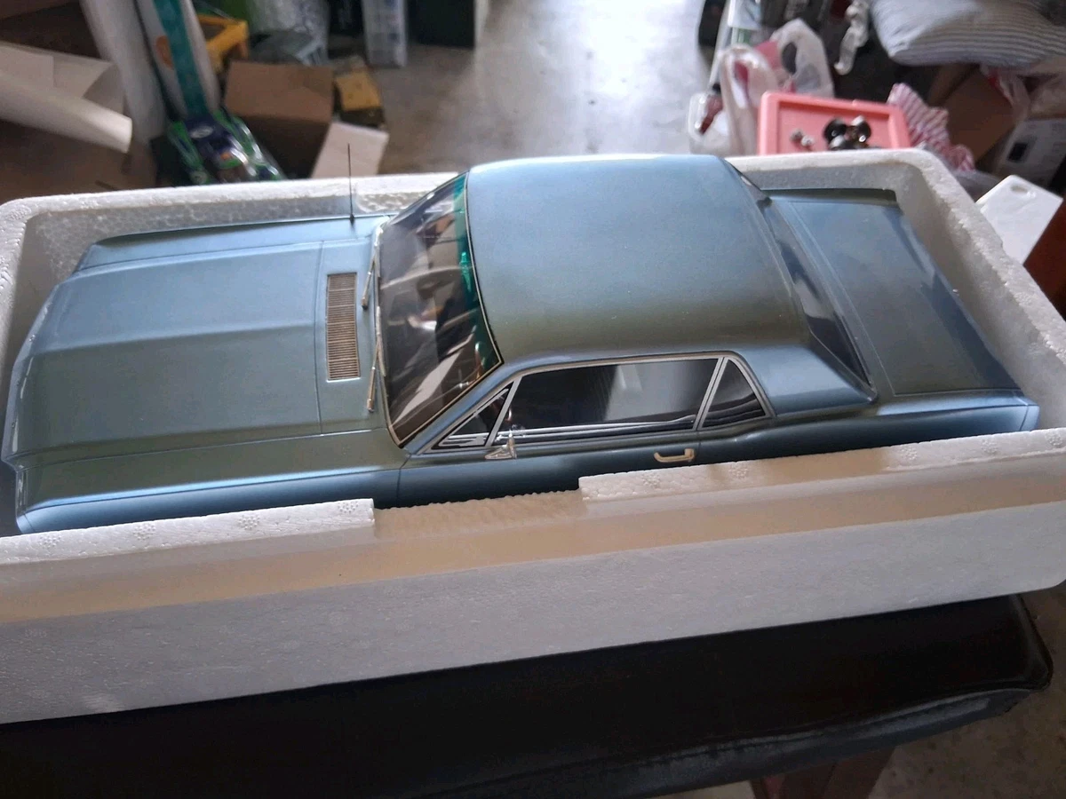 ギレルモ・フォルチーノ 65 フォード マスタング フィギュア Contemporary Manufacture Diecast Cars, Trucks & Vans 1965 Mustang