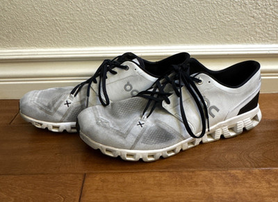 On Cloud X Mens Size 13 White Black Road Running Athletic Gym Shoes Sneakers