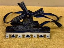 VTG DELFT Holland Blue White Windmill Hanging 6 Spoon Holder Display Rack 5” W.