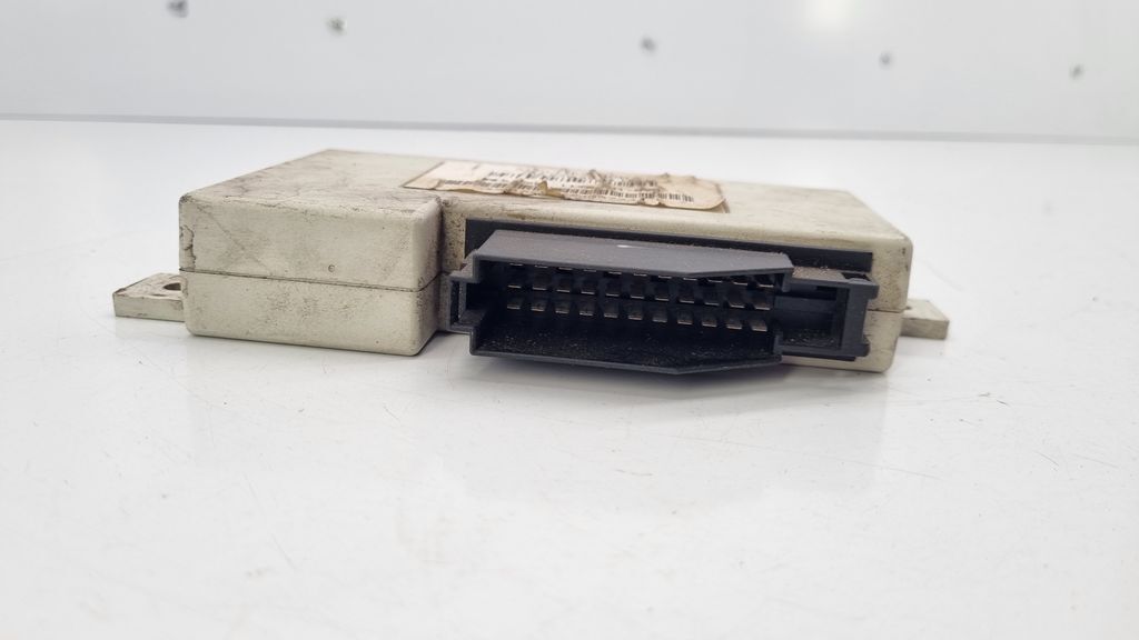 Mercedes-Benz C W202 1995 Alarm control unit module 2028203026  