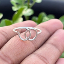 Interlocking Sterling Silver Circles Ring: Minimalist Promise Ring Fancy Ring