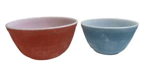 Vintage Pyrex Solid Colors Mixing Bowls 2 Piece Set 401 402 Red Blue