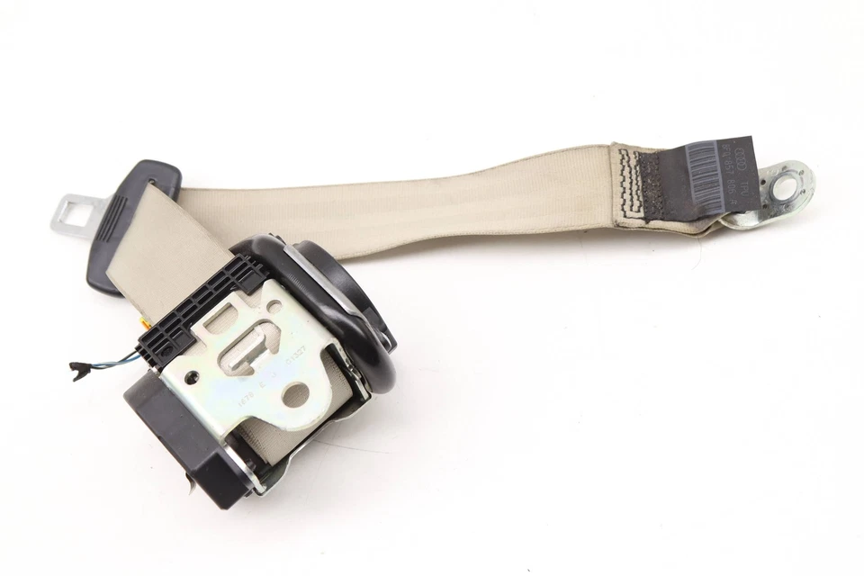 2010-2014 AUDI A5 QUATTRO - Retrator de cinto de segurança conversível traseiro direito - Imagem 2 de 4