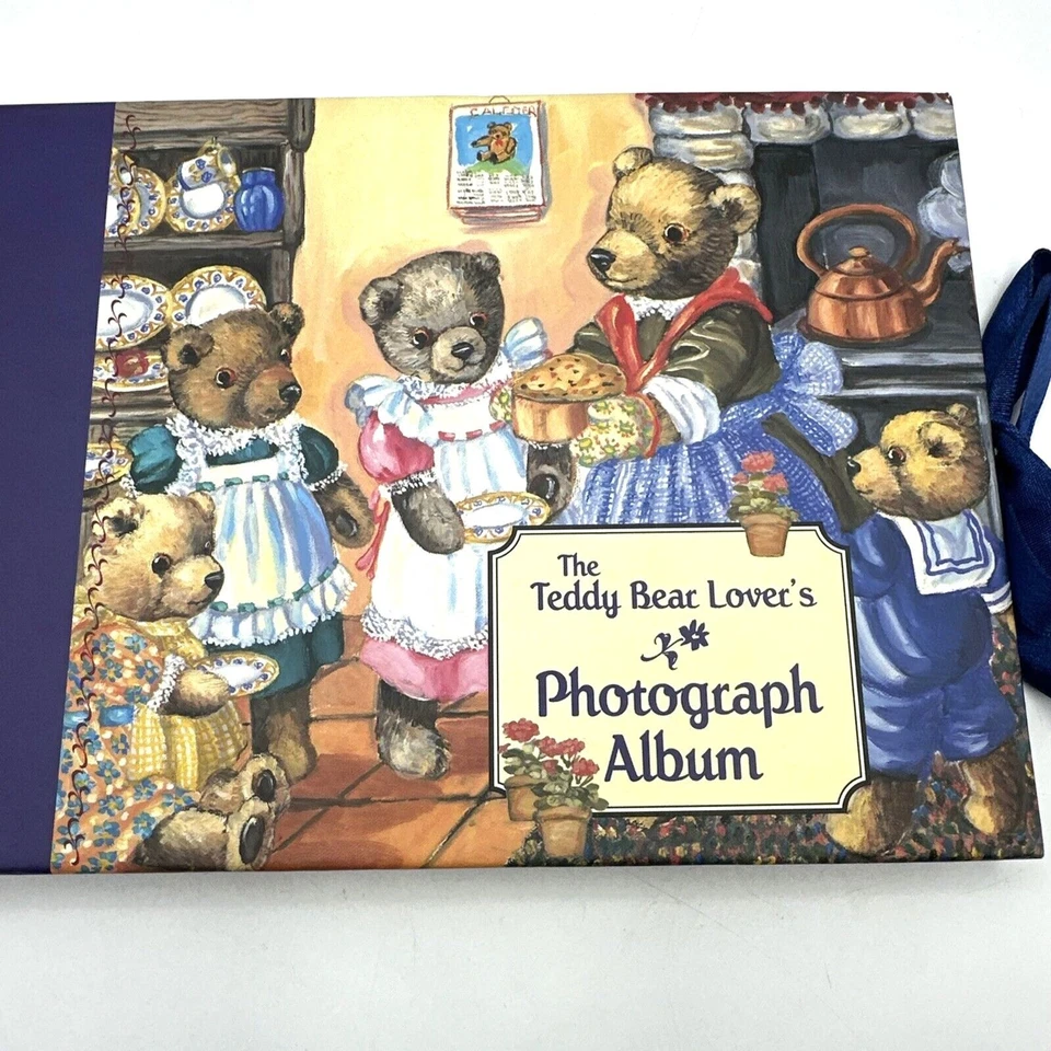Álbum de fotografías vintage de amantes de los osos de peluche púrpura con recortes páginas ilustradas Foto 2 de 4