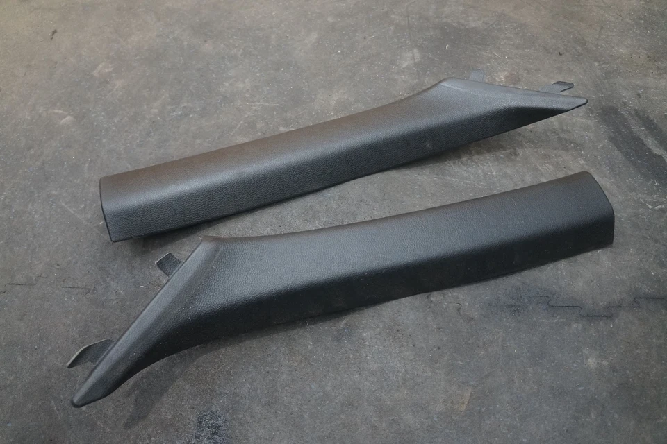 Комплект из 2 отделочных накладок на лобовое стекло левая правая стойка 51437328739 BMW M4 F83 2016 F33 - Изображение 2 из 4