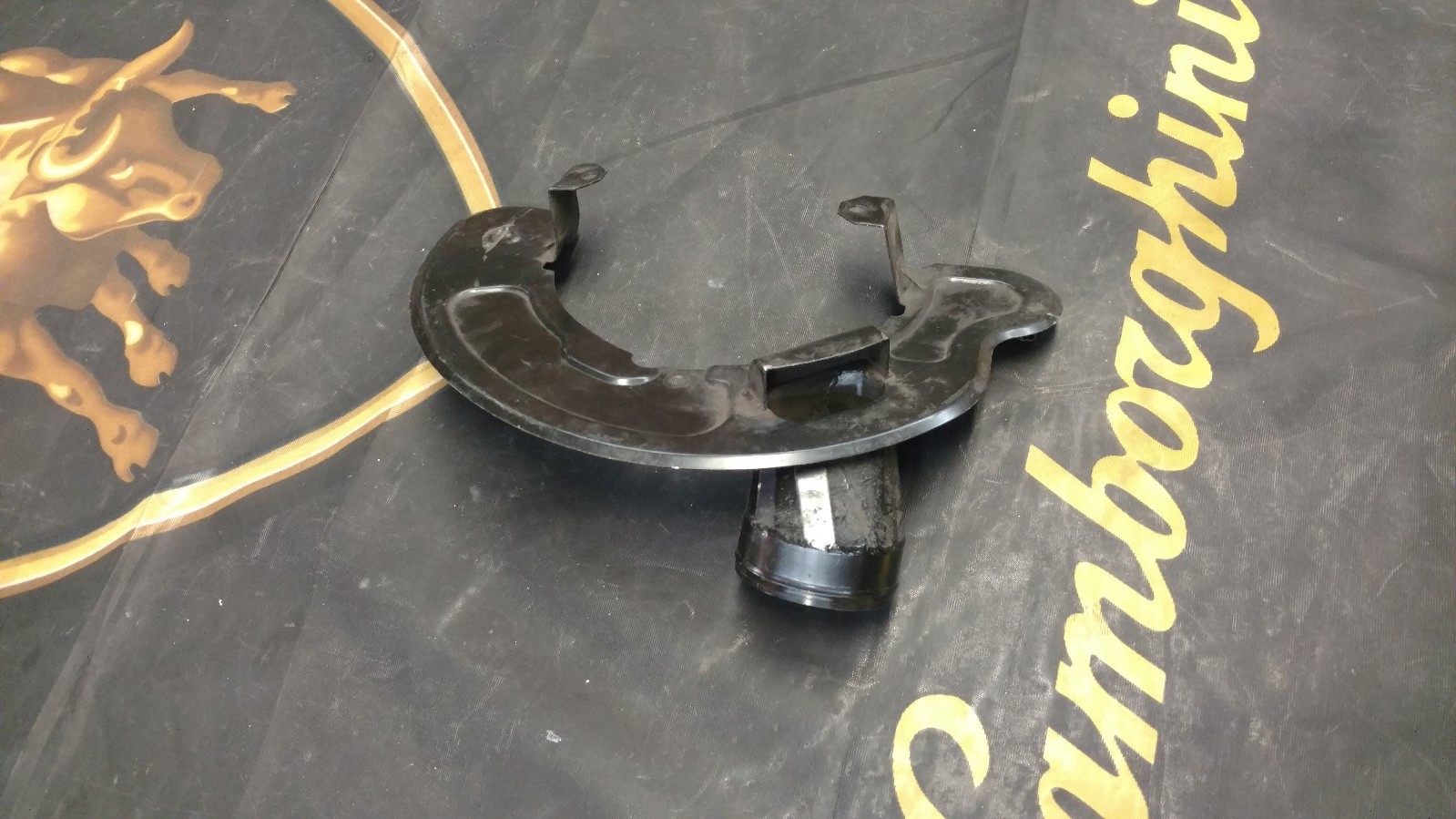 LAMBORGHINI MURCIELAGO LP640 PASSENGER SIDE BRAKE CONVEYOR SHIELD OEM 410407722B