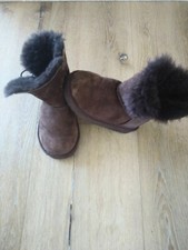 UGG Australia kids boots Bailey button brown/size 8