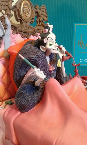 disney classics collection cruella de vil in bed its that devil