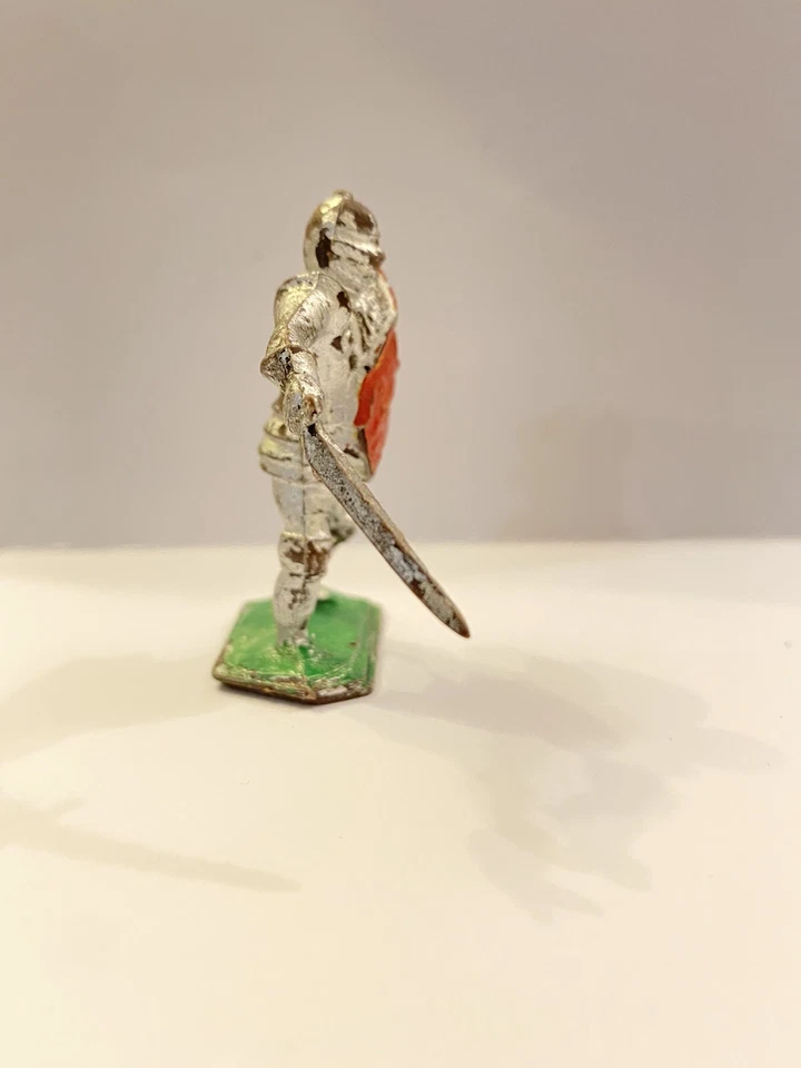 Vintage Lone Star Harvey Series Knight 5 (996) Plastic Model - Image 4 of 4