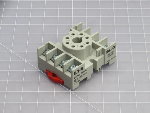 LOT OF 10 EATON D3PA2 RELAY SOCKETS T245998