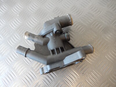 Thermostatgehäuse CM5G-61J20-AA CM5G-9K478-FA CM5G-9K478-FB   Ford Focus III MK3