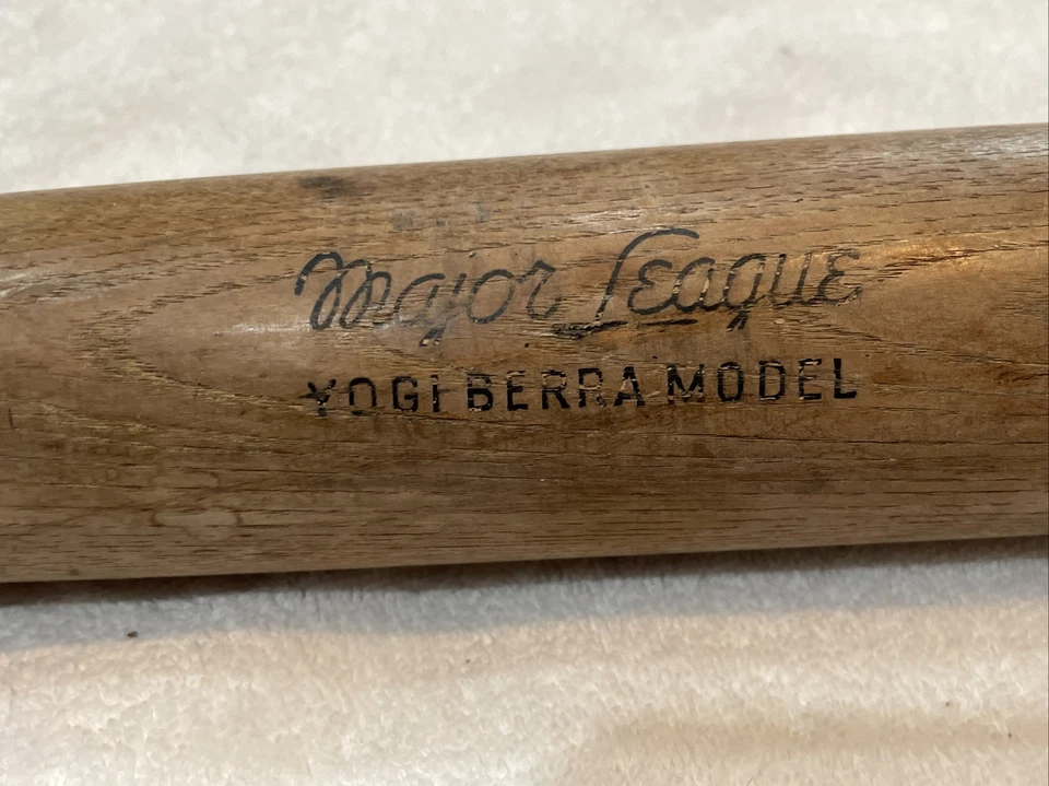 RARE 1950's Yogi Berra H&B Model 1529 34 Inch Bat, New York Yankees, AWESOME!! - Image 2 of 4