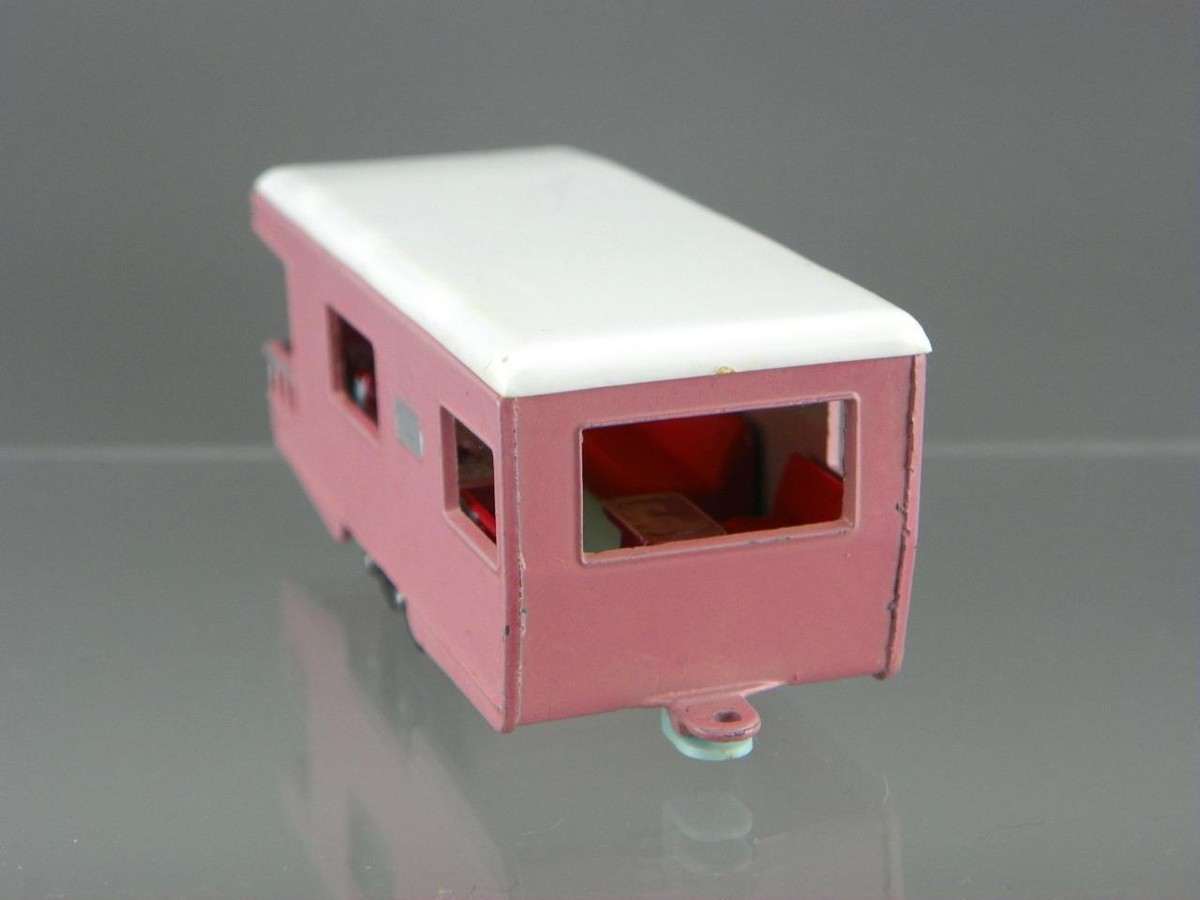 Vintage 1960s Matchbox Lesney No.23 Diecast 1/64 Pink