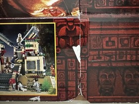 LEGO Indiana Jones: Temple of the Crystal Skull (7627) Complete w box & Manuals