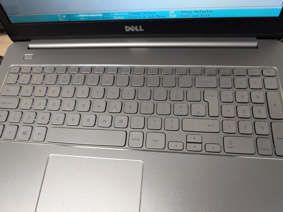 Dell Inspiron 15 7000 7537 - i5-4210U - 4GB Ram - GeForce GT 750M - No Storage - Image 4 of 4