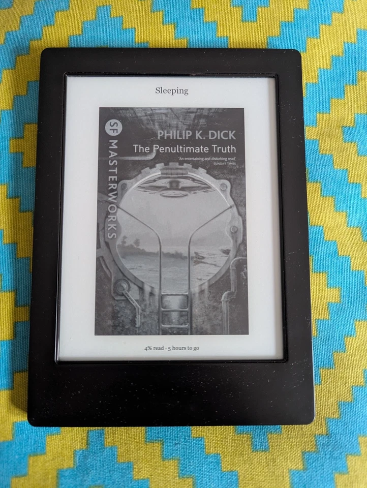 Rakuten Kobo Aura H2O waterproof eReader / eBook Reader Model N250, 4GB, Boxed! - Image 2 of 4