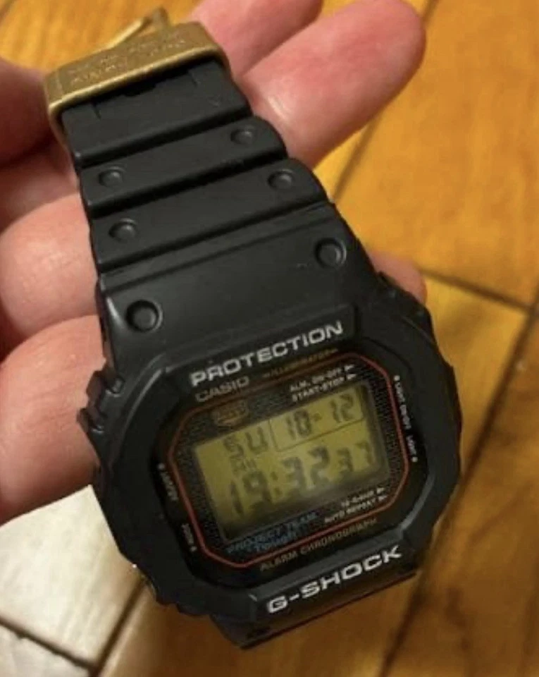 CASIO G-SHOCK DW-5040PG-1JR 40º Aniversário Do Japão - Imagem 2 de 4