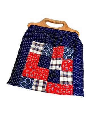 Vintage 70er Jahre Handarbeit Patchwork Tasche mit geschnitzten Holzgriffen - Boho Retro Tasche