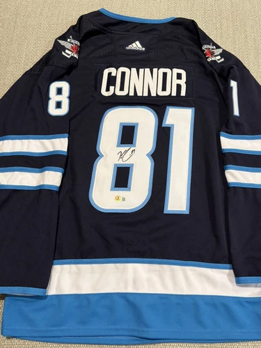 BECKETT COA KYLE CONNOR Signed Autographed Winnipeg Jets Hockey Jersey