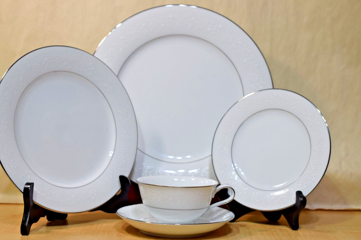 凛花＠ Noritake Japan 5pc Place Setting Buckingham Platinum 6438 | eBay