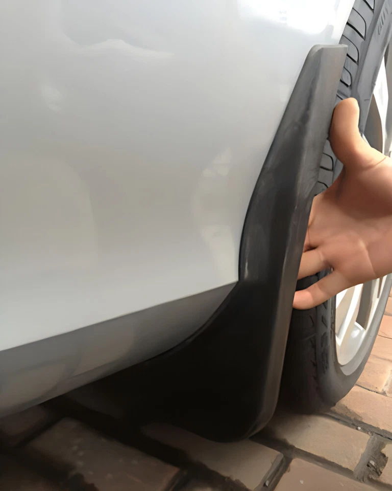 Protectores contra salpicaduras originales guardabarros para Mercedes Benz Clase E 2021-2023 AMG E53 E63s Foto 3 de 4