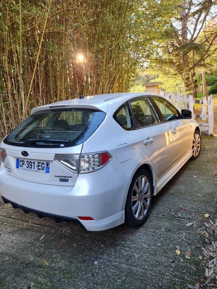 Automobile - Photo 3/4