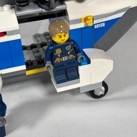 LEGO City 60138 Police Helicopter Chase Car Helicopter Minifigs