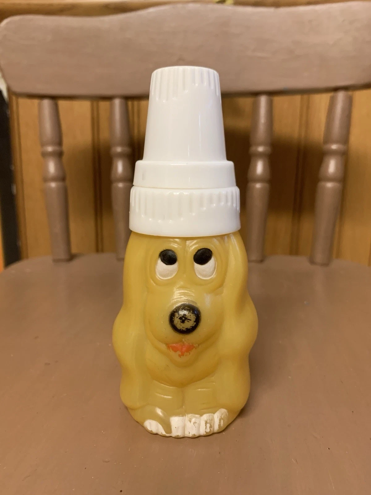 Vintage Evenflo Plastic 4 Oz Hound Dog Puppy Baby Bottle With Lid Made In USA