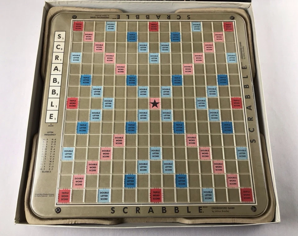 1989 Milton Bradley SCRABBLE DELUXE EDITION Crossword Game TURNTABLE ONLY - Image 2 of 4