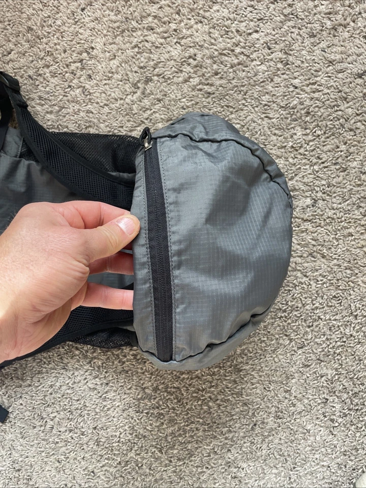 REI Stuff Travel Pack Gray Lightweight Pockets Drawcord Backpack Daypack CLEAN - Image 3 of 4