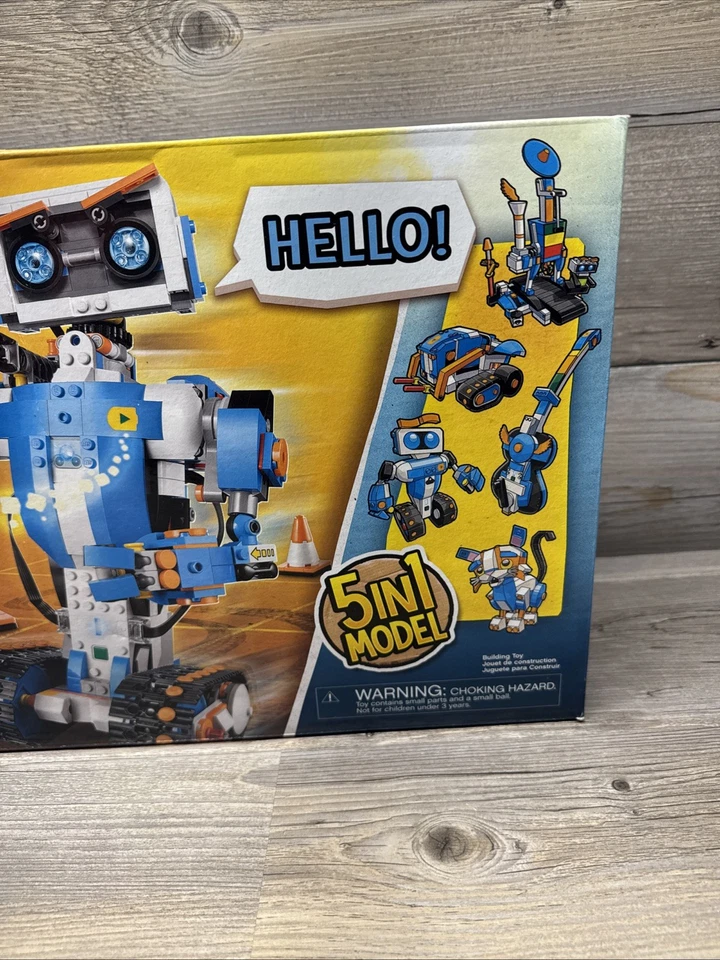 LEGO 17101 Boost Creative Toolbox Set Retired STEM Coding Kit New Damaged Box - Image 3 of 4