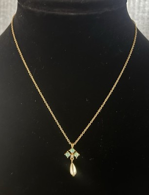 1979 AVON ROYAL HIGHLIGHTS PENDANT NECKLACE 17  UNUSED PEARL, AQUA, CLEAR