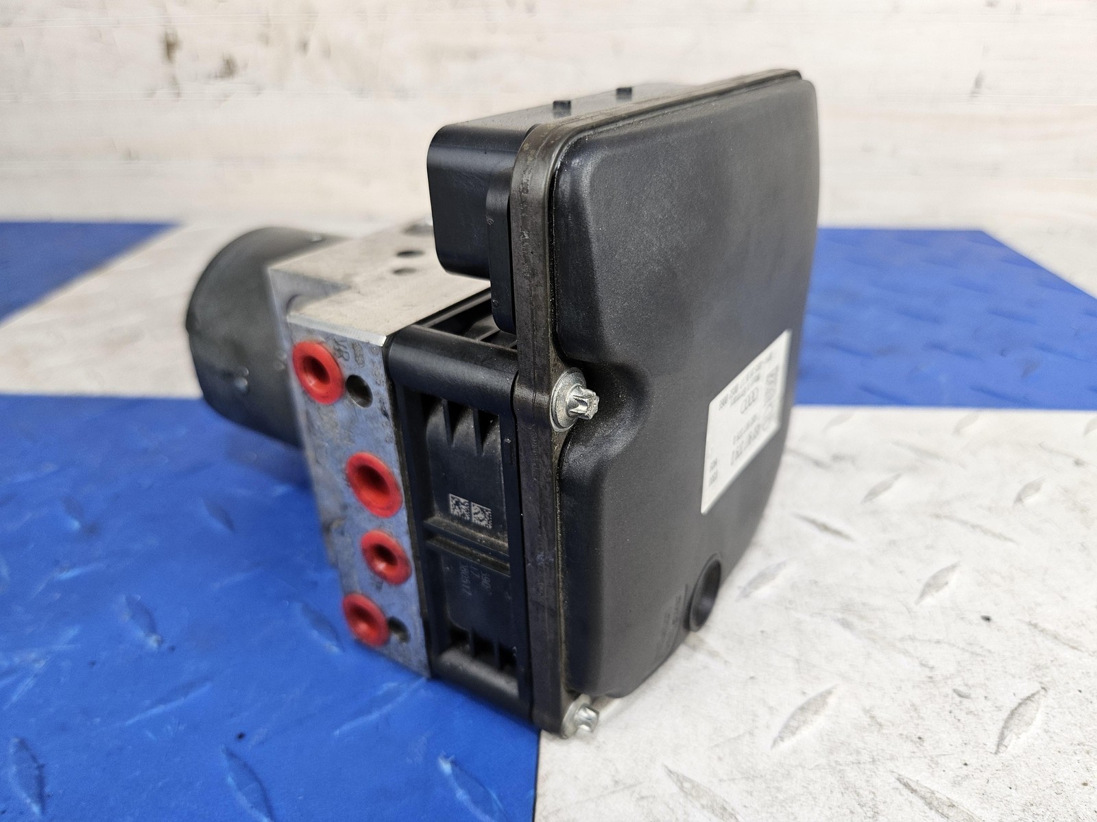 2017-2023 Audi R8 OEM ABS Anti-Lock Brake Control Module Valve 8k Mi 4S0907379D