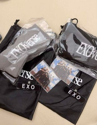 EXO OFFICIAL 2025 EXO'verse ENTRENCE GOODS SET  Shoes + Photocard + Badge