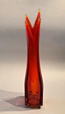 L E Smith MCM Red Amberina Cadmium Glass Swung Vase Four Square 14” GLOWS