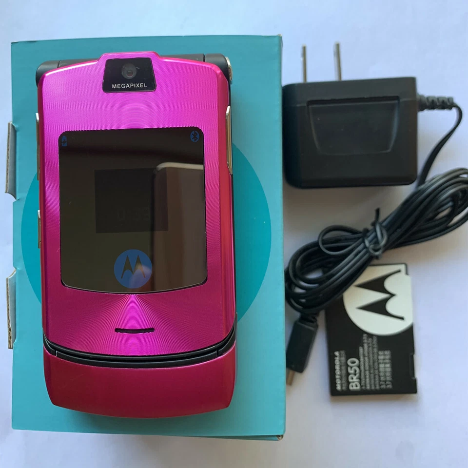 Unlocked Motorola RAZR V3i GSM 1.23 MP Camera Flip Bluetooth MP3 Mobile Phone - Image 3 of 4