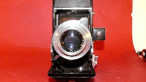 Contessa Nettel Sonnar avec Sonnar 135mm F/4.5 Grand Format