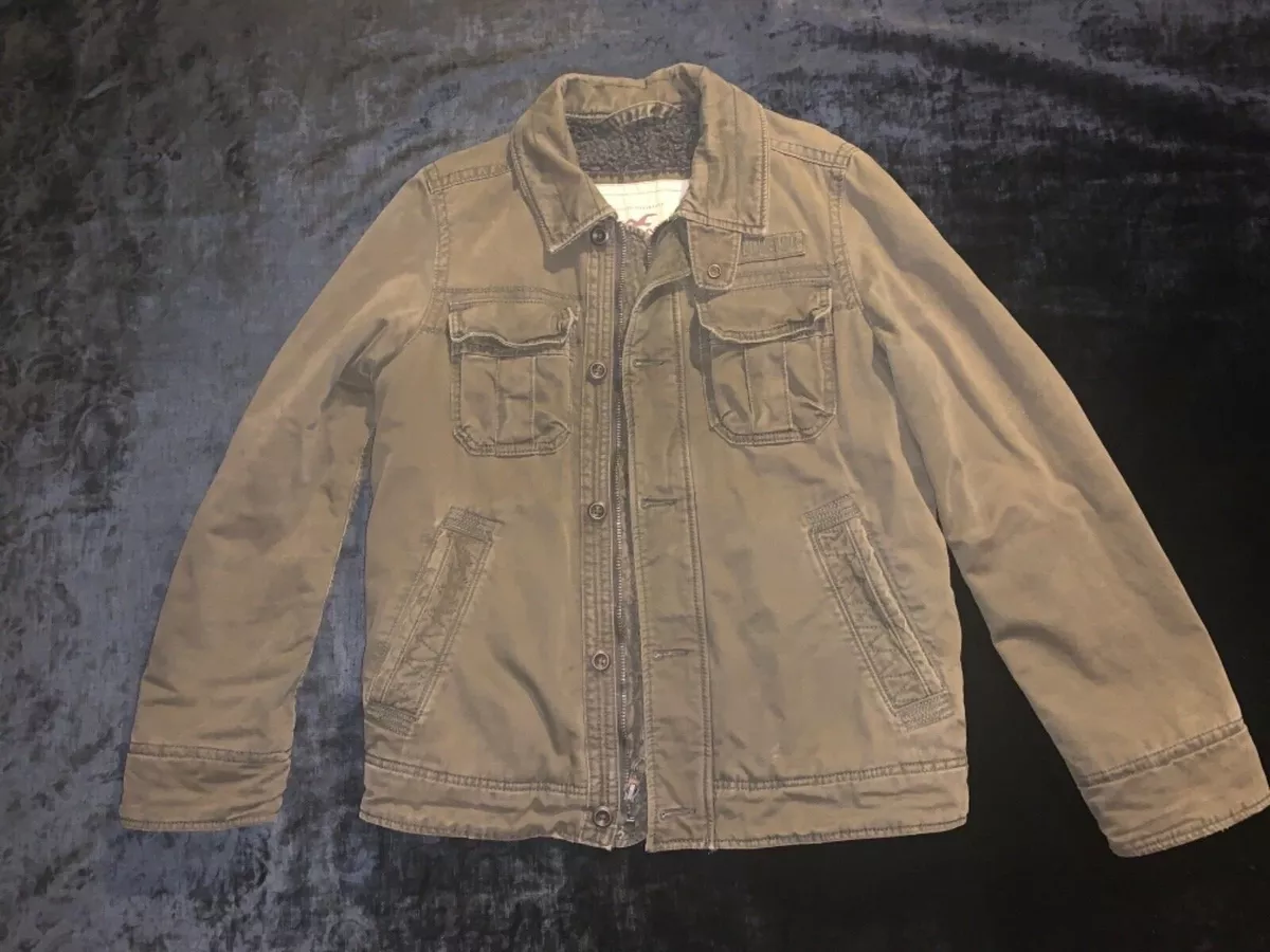 Hollister military 2025 discount online