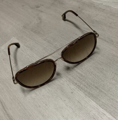 Alice + Olivia Lincoln Aviator Sunglasses in Burlwood. Brand  display picture 1