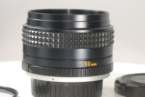 Minolta MC Rokkor-PF 50mm f1.7 Lens with Caps - Near Mint - Picture 17 of 19