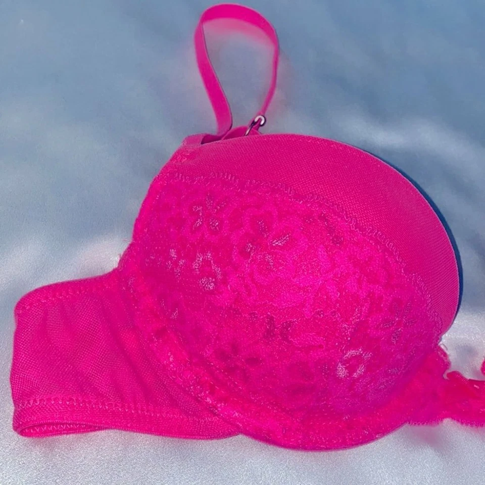 Hilly Hicks Lace Very Sexy 32A Pink Bra - Image 3 of 4