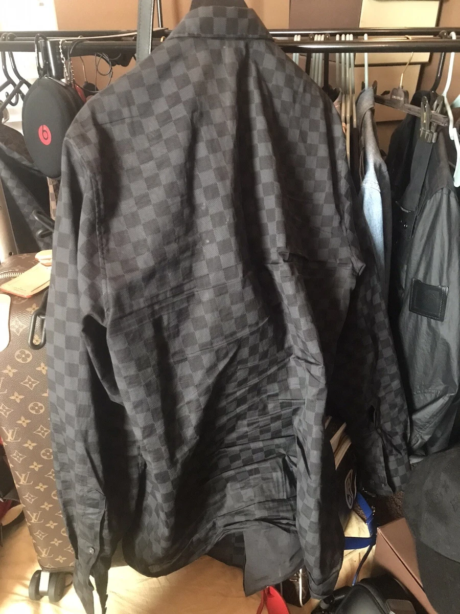 Louis Vuitton SS21 knitted vertical damier shirt black, Luxury, Apparel on  Carousell