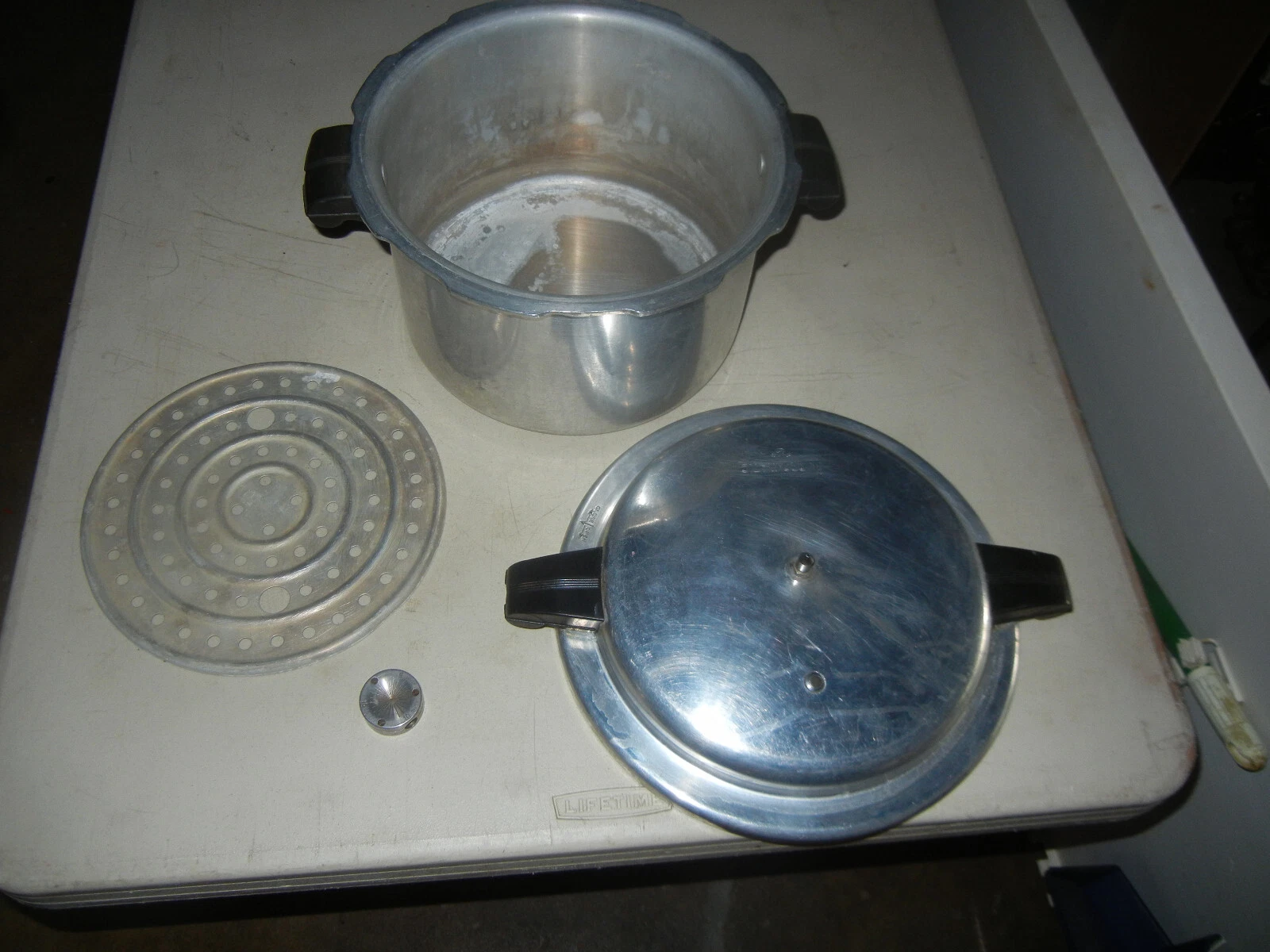 Vintage Mirro-Matic Aluminum 8 qt Speed Pressure Cooker M-0498