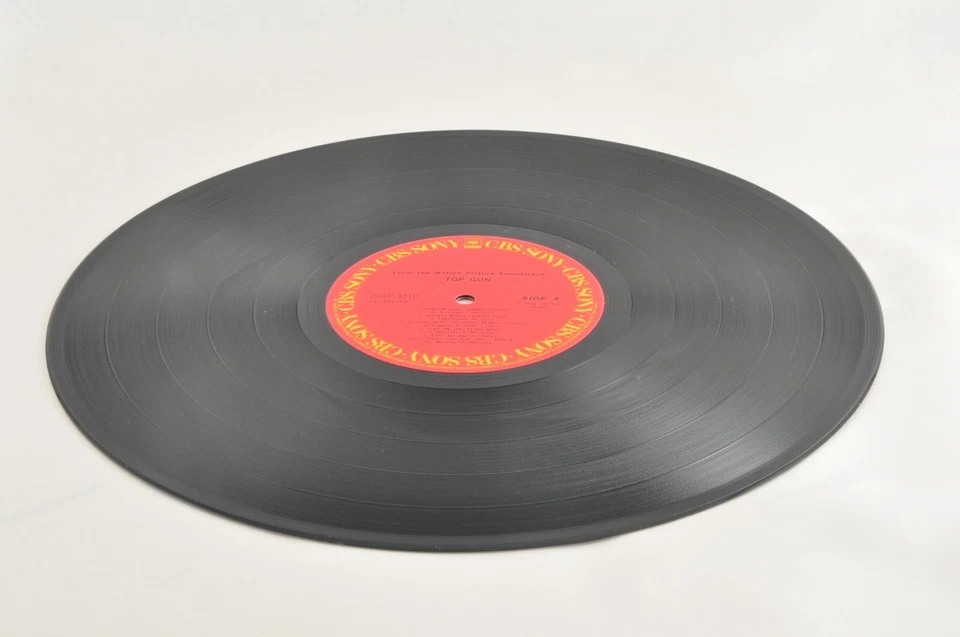 TOP GUN / Original Soundtrack JAPAN ISSUE LP W/ OBI, INSERT YZ1110 - Image 4 of 4