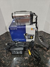 Sony Handycam CCD-TRV138 Video Hi8 Camcorder With Battery Tested