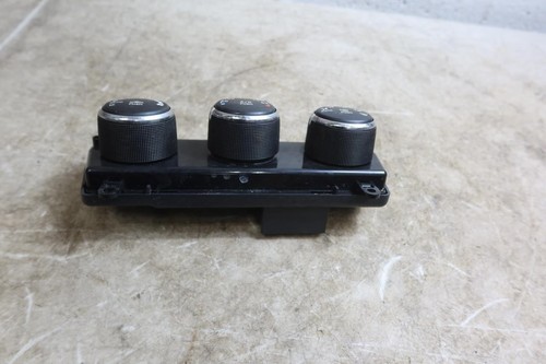 2011-2013 Jeep Wrangler JK OEM AC Heater Climate Control 55111170 - Picture 4 of 7
